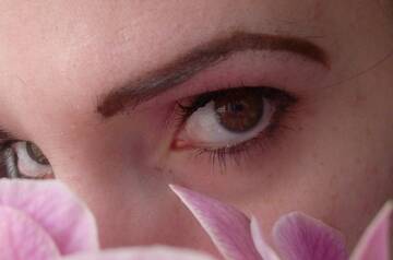Augen und Blumen